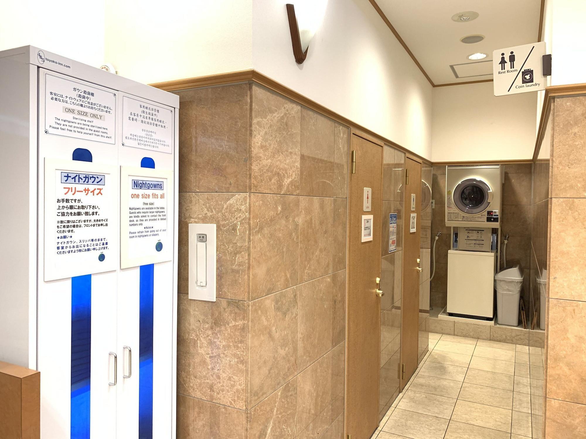 Toyoko Inn Hakata Nishi-Nakasu Fukuoka  Bagian luar foto