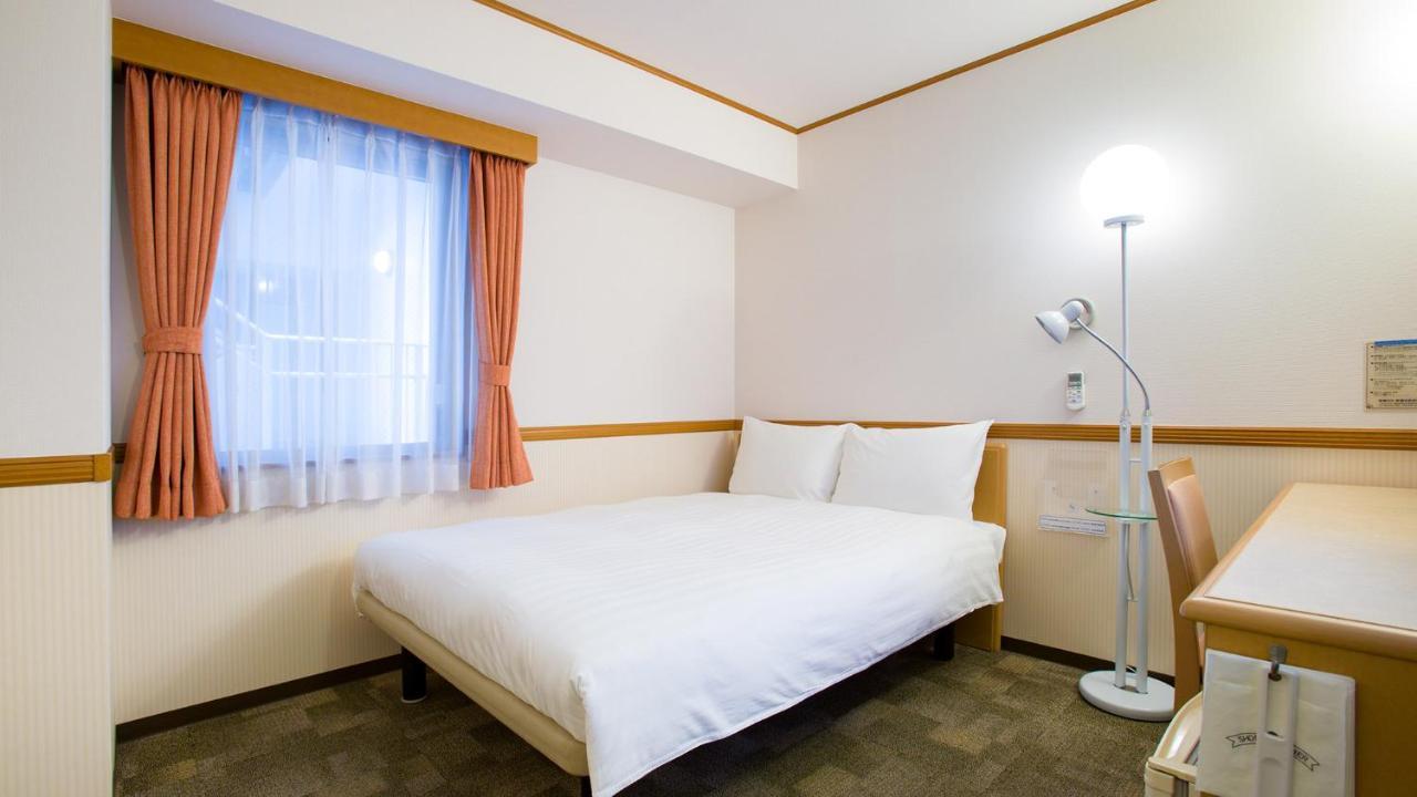Toyoko Inn Hakata Nishi-Nakasu Fukuoka  Bagian luar foto
