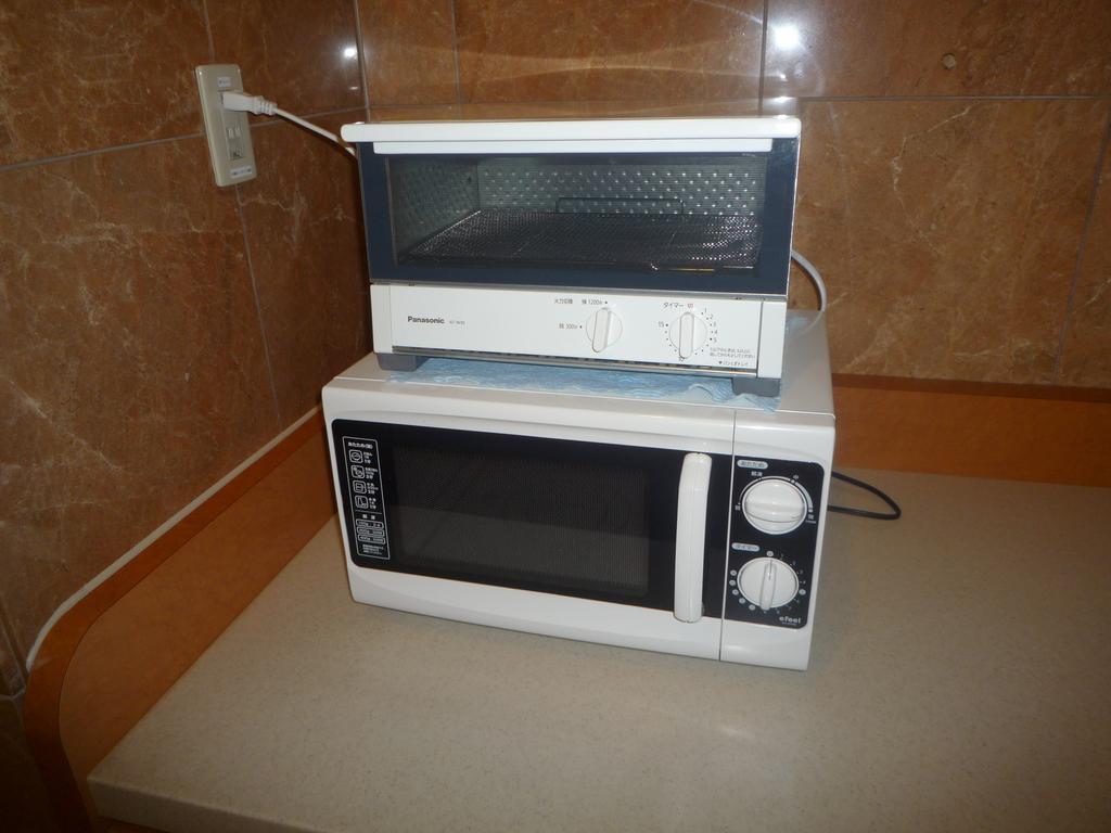 Toyoko Inn Hakata Nishi-Nakasu Fukuoka  Bagian luar foto